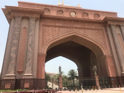 38630993_371162063418134_3638942497876475904_n